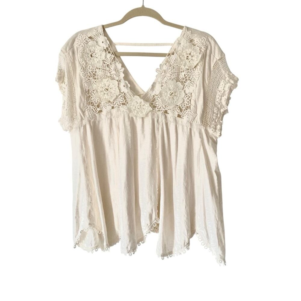By Anthropologie V-Neck Cream Lace Women's Top size medium - Picture 4 of 10
